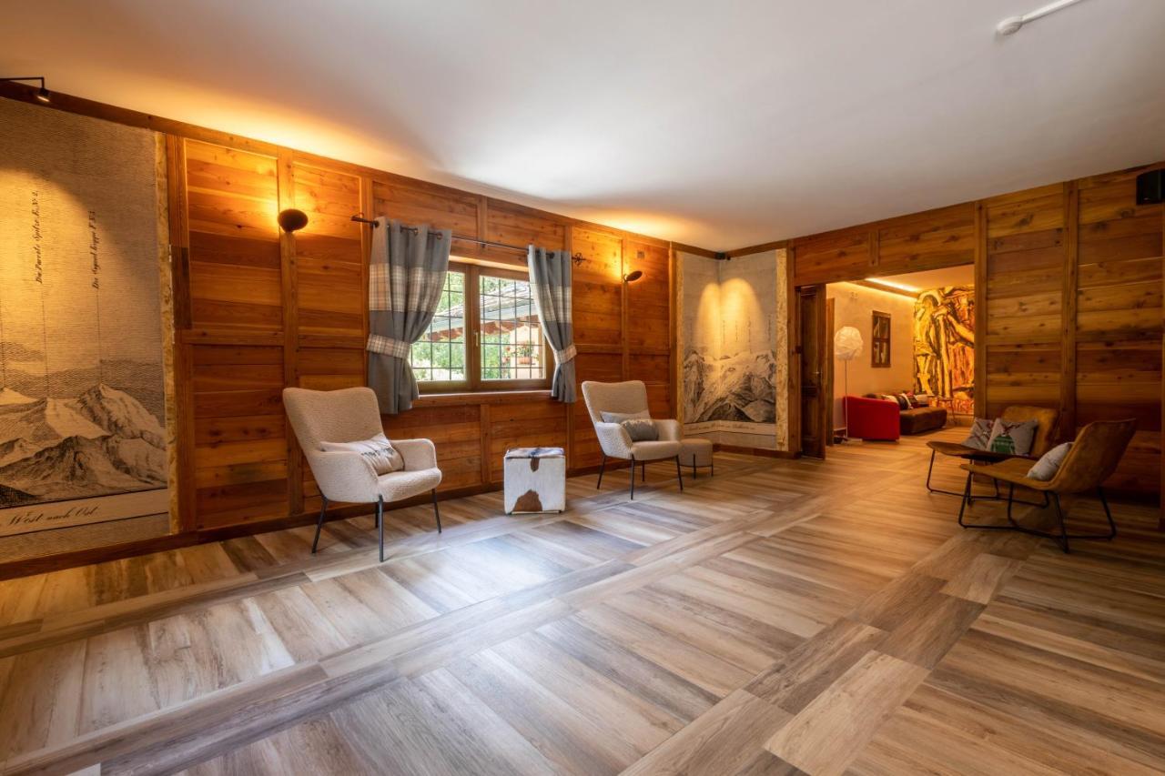 Alpine Forest Hotel ชัมโปลุก ภายนอก รูปภาพ