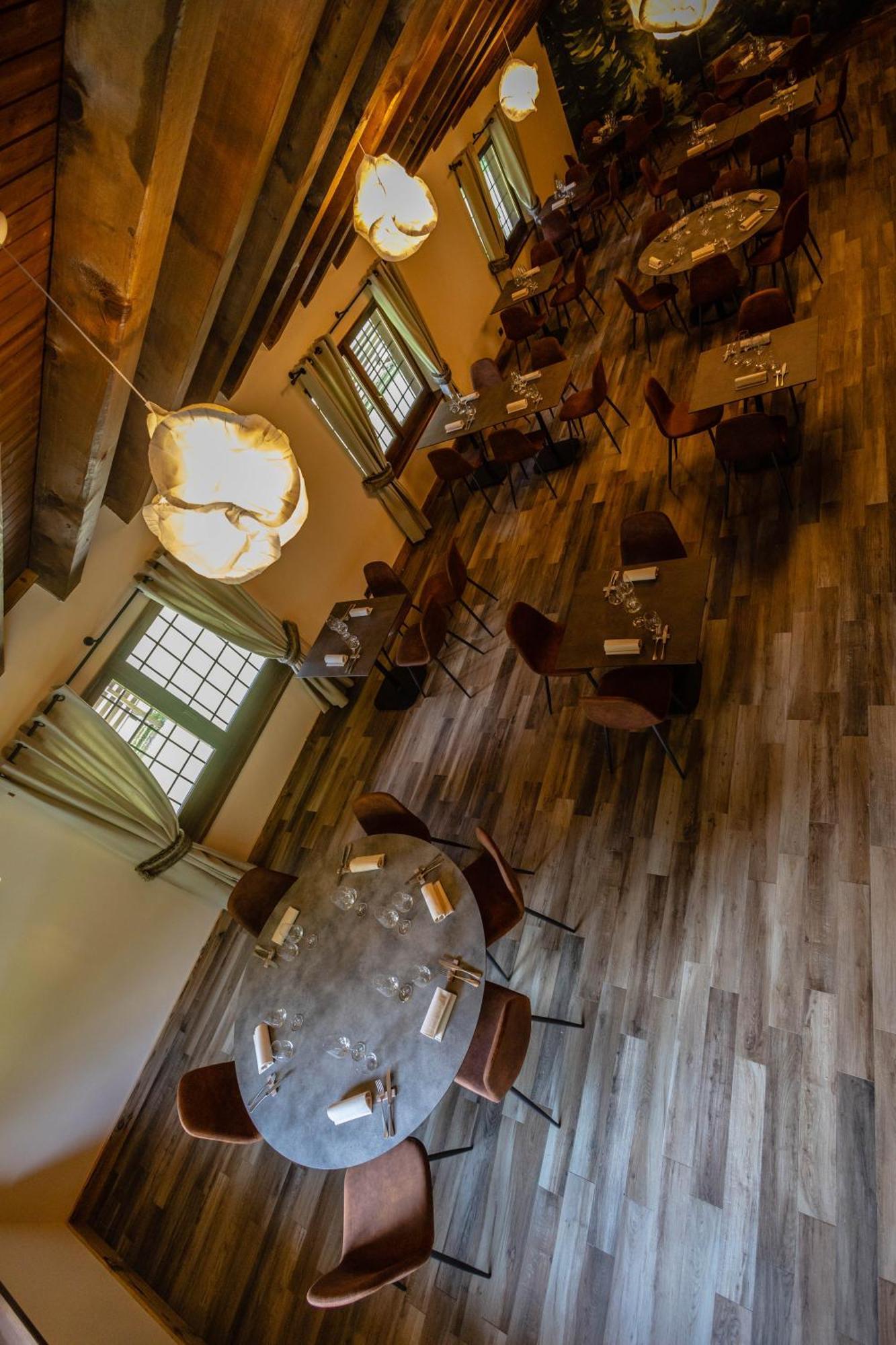 Alpine Forest Hotel ชัมโปลุก ภายนอก รูปภาพ